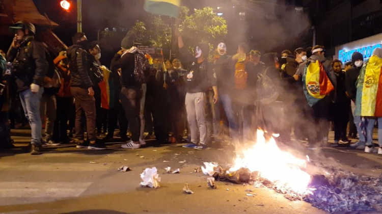 Protestas en la Plaza Abaroa de La Paz. Foto: ANF