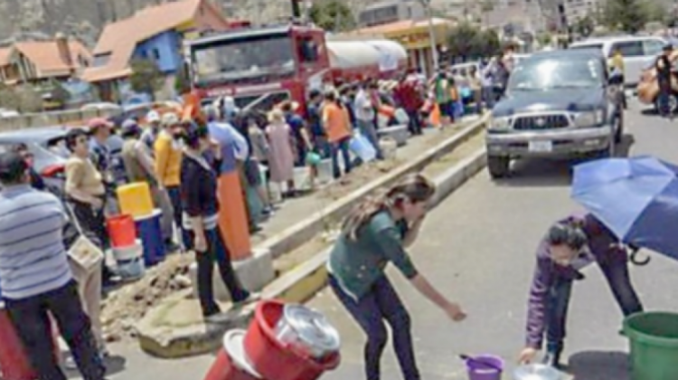 En noviembre de 2016, hubo racionamiento de agua en La Paz. Foto de archivo: Correo del Sur.