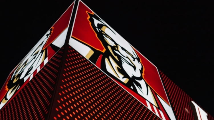 La expansión de KFC durante las últimas décadas ha venido acompañada, también, por el impulso que le otorga la tecnología. Foto: Archivo
