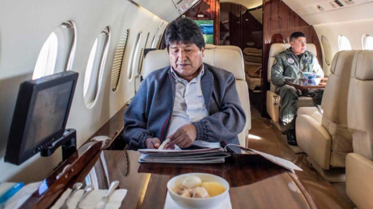 Evo Morales usó el avión presidencial para sus campañas. Foto: RRSS