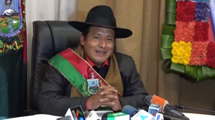Tata Quispe" cuestiona el nepotismo y pide que renuncie el Gobernador de La Paz o su esposa | ANF - Agencia de Noticias Fides