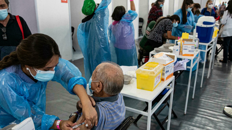 Vacunación en Chile. Foto. RRSS