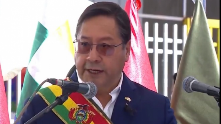 Presidente de Bolivia, Luis Arce, en su discurso por el 196 aniversario de la Policía Boliviana. Foto: captura Btv