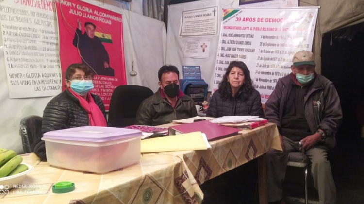 Miembros de la Plataforma de Víctimas de la Dictadura. Foto: