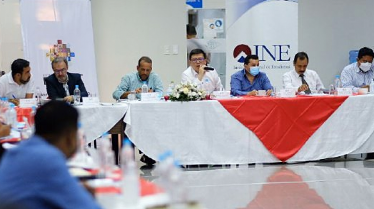 Mesa técnica del INE en Santa Cruz. Foto: Ministerio de Planificación