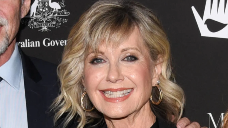 La actriz y cantante británico-australiana Olivia Newton-John.