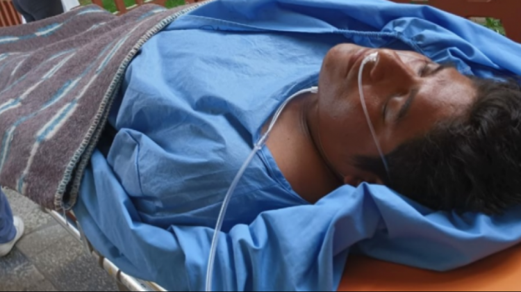 César Apaza en el hospital de Clínicas