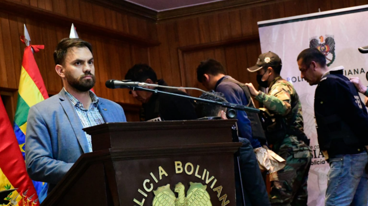 El ministro Eduardo Del Castillo en rueda de prensa. Foto: Ministerio de Gobierno