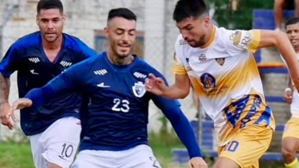 El narcotraficante Sebastian Marset, número 23, jugador de Los Leones del Torno.