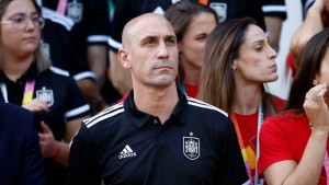 Rubiales no dimite como presidente de la RFEF: 