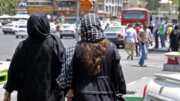 Mujeres vistiendo el hiyab.