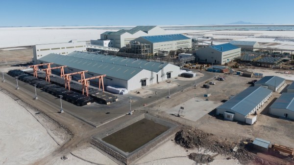 Planta industrial de Yacimientos de Litio Bolivianos, en el salar de Uyuni, Potosí. Foto: YLB.