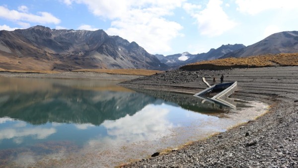 Represas de agua en El Alto. Foto: GAMEA