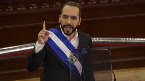 Bukele anuncia que inscribirá su candidatura a presidente de El Salvador en los próximos días