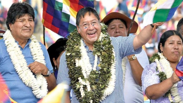 Evo Morales y Luis Arce en una concentración del MAS. Foto: Opinión.
