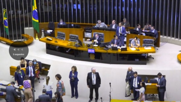 Foto: Prensa Cámara de Diputados de Brasil