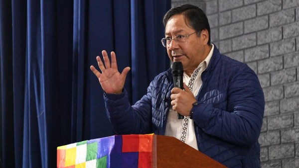 Luis Arce en el ampliado de emergencia de los Interculturales. Foto: ABI