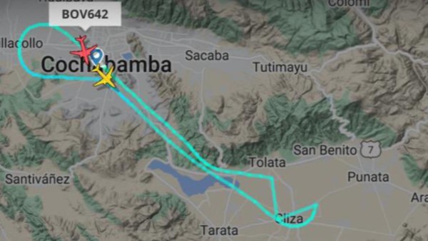 Ruta del avión de BoA que tuvo que volver a Cochabamba cuando su destino era Santa Cruz. Foto: Melissa A.