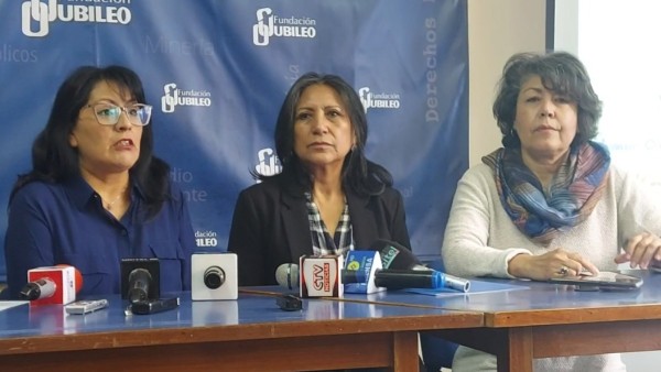 Sandra Mamani, Zulema Alanes y Sandra Verduguez. Foto: ANF