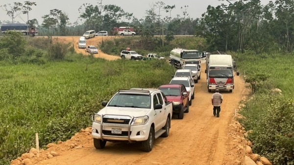 Una comitiva se trasladó al Choré. Foto: Gobernación de Santa Cruz