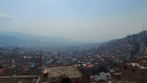 Por chaqueos, reportan “mala” calidad de aire en la ciudad de La Paz y sugieren uso de barbijo