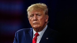 Un tribunal de Míchigan rechaza eliminar a Trump de las primarias estatales del Partido Republicano