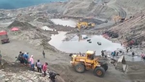 Denuncian que FFAA alquila cuadrículas para explotar oro que después acaban en manos de extranjeros
