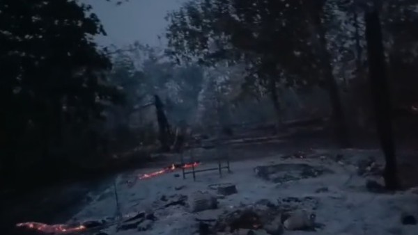 Cenizas tras un incendio en una comunidad amazónica. Foto: captura video cortesía