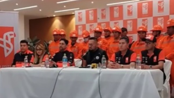Harold Lora apareció en una conferencia de prensa. Foto: captura video
