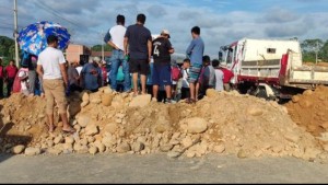 El bloqueo de carretera Cochabamba-Santa Cruz. Foto: Kawsachun coca