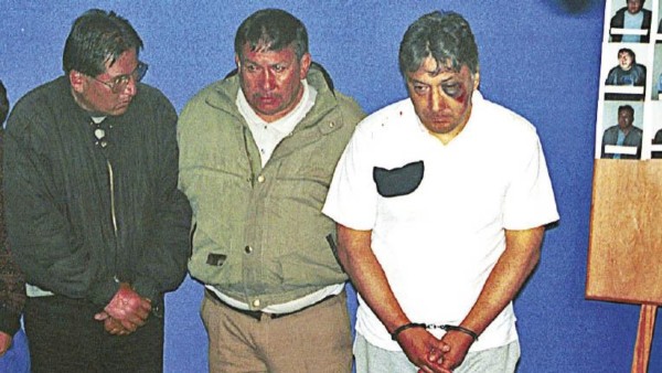 Blas Valencia es presentado ante los medios en 2001. Foto: Los Tiempos