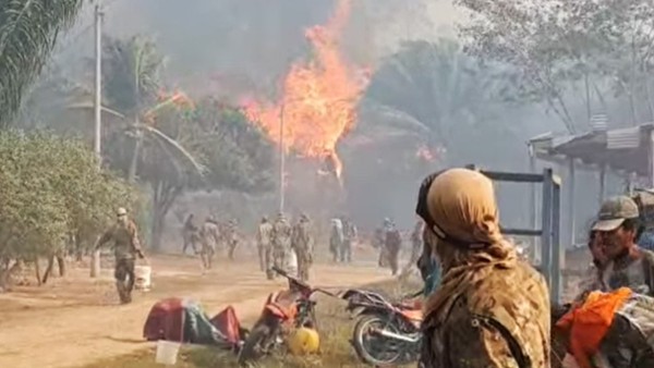 El viento y humo atacan a la comunidad indígena. Foto: Captura