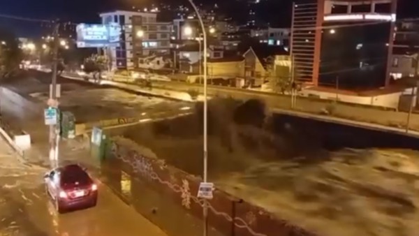 Desborde del río Choqueyapu. Foto: Captura de video