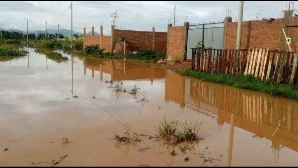 El desborde del río afectó a las casas de Arani, en Cochabamba. Foto: Viceministerio de Defensa Civil.