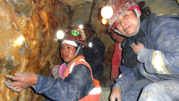 Mujeres mineras. Foto: Manos Unidas