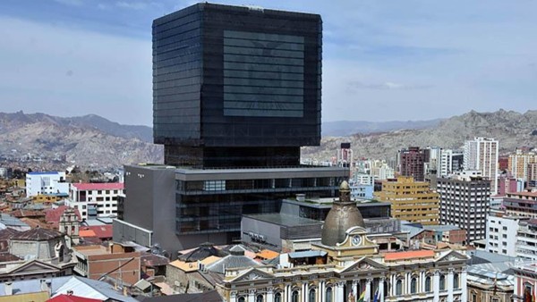Edificio de la nueva Asamblea Legislativa Plurinacional. Foto: Internet
