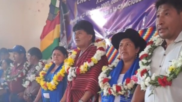 Evo Morales en un ampliado en Padilla.