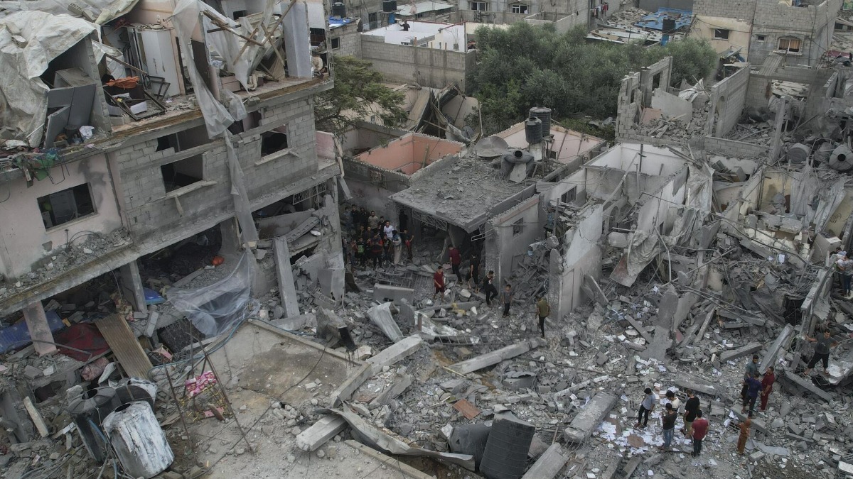 Edificios derrumbados tras un bombardeo israelí en la Franja de Gaza.  Foto: Sputnik