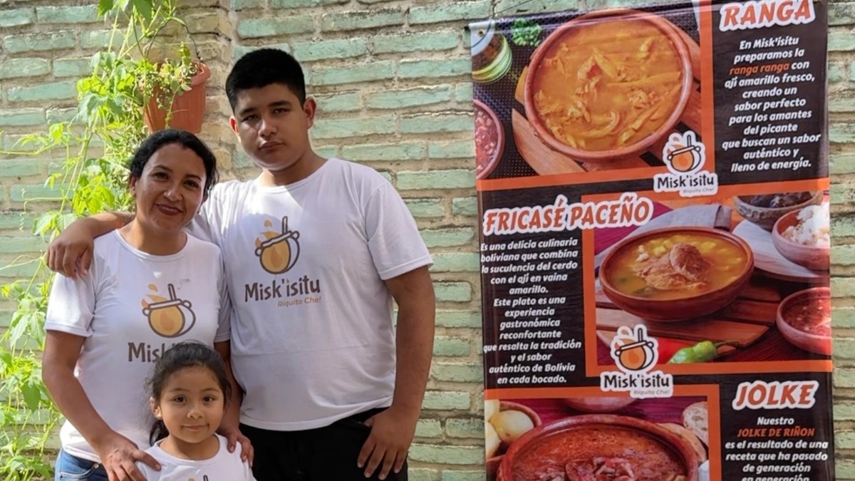 Alexis Sotomayor junto a su familia. Foto: Emprende Ideas