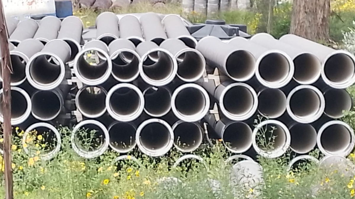 Los tubos de acero en la Planta de Potabilización de Pampahasi. Foto: ANF