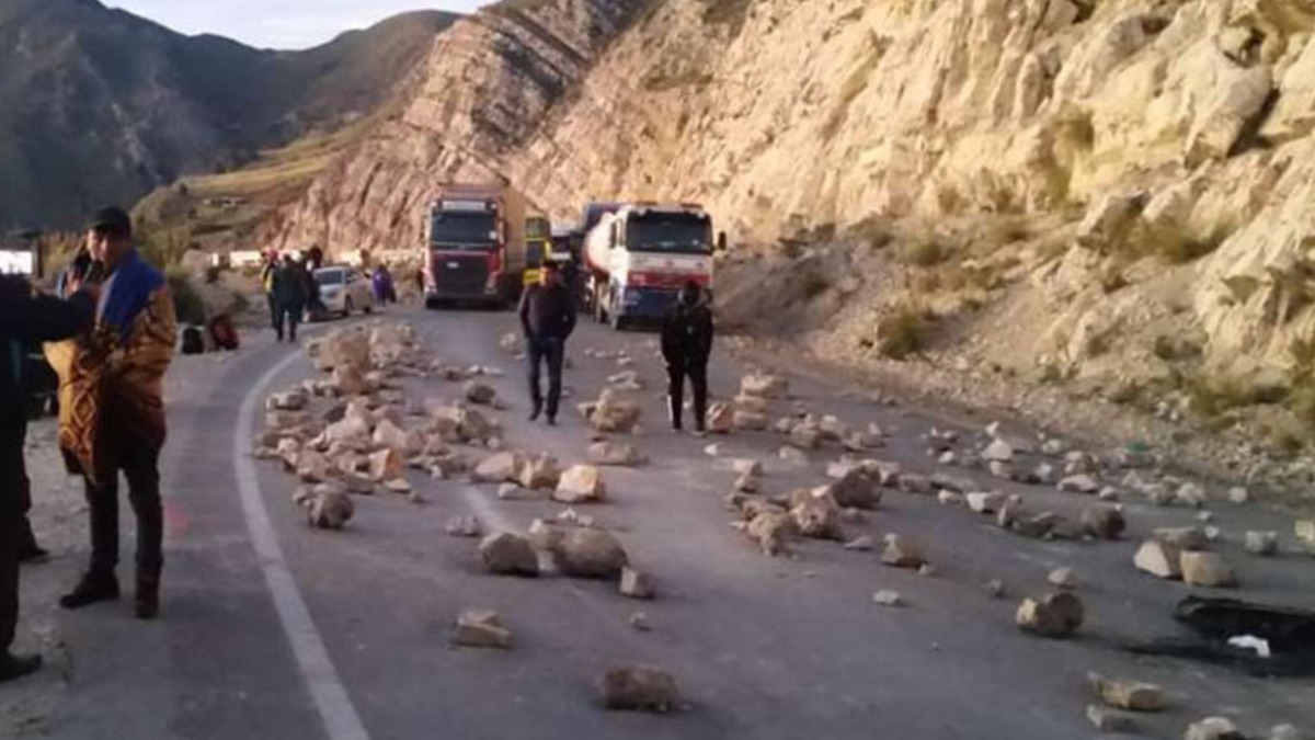 Bloqueo de cooperativistas mineros. Foto: Opinion
