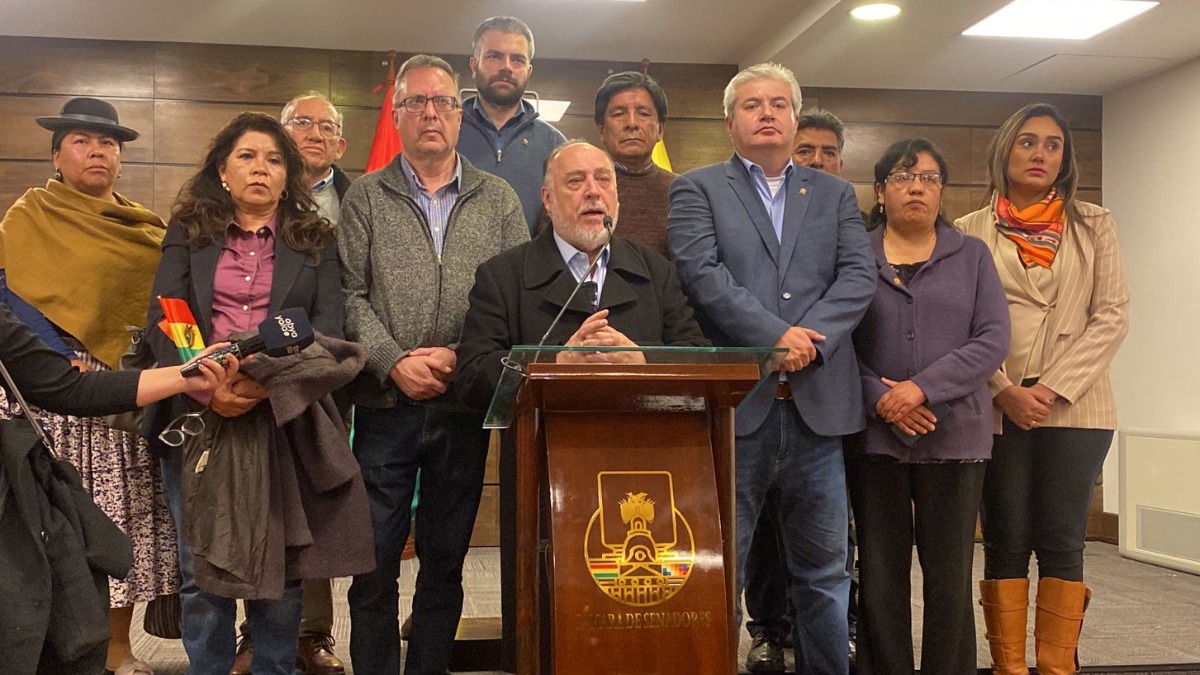 La bancada de CC tras la sesión de la ALP