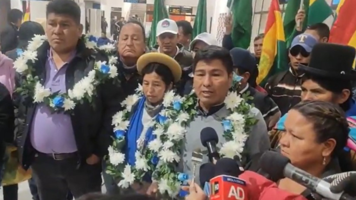 La dirigencia del MAS arcista en Trinidad. Foto: Internet