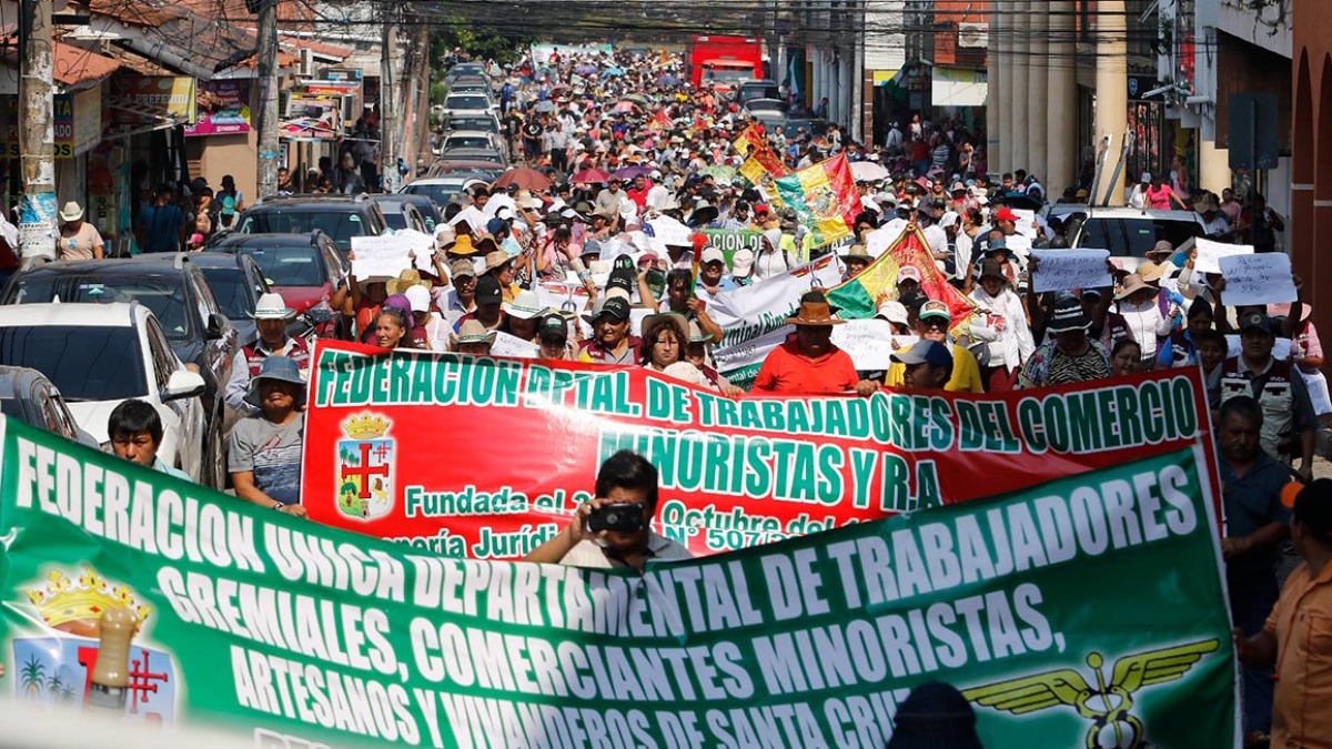 Marcha de gremiales en Santa Cruz. Foto: El Día
