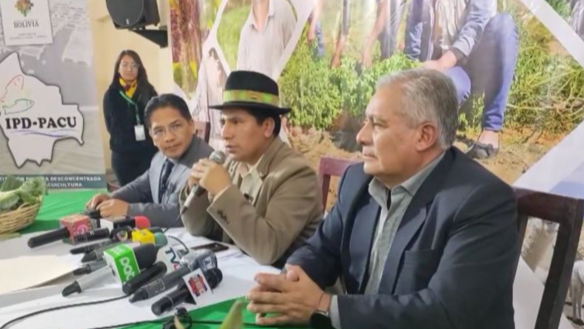 Viceministros de Defensa del Consumidor, Desarrollo Agropecuario y Lucha Contra el Contrabando. Foto: Captura