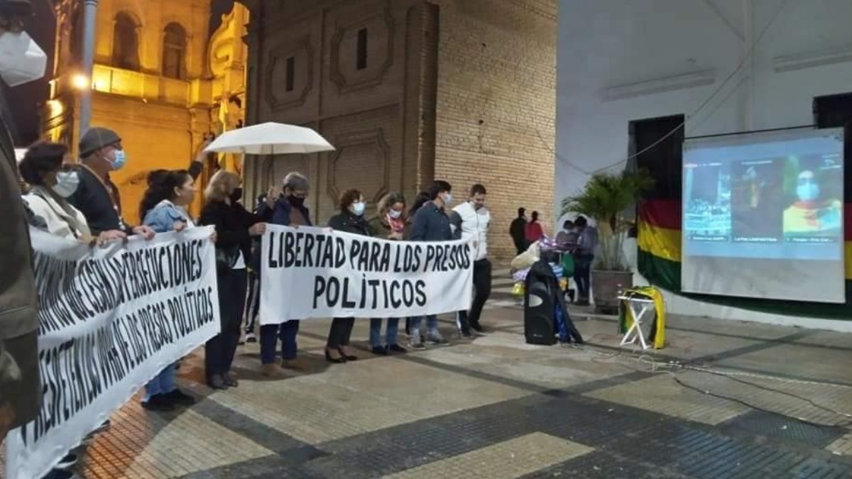 En 2021, exigiendo la libertad de los presos políticos. Foto: facebook