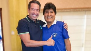 Mario Cronenbold y Evo Morales. Foto: RRSS