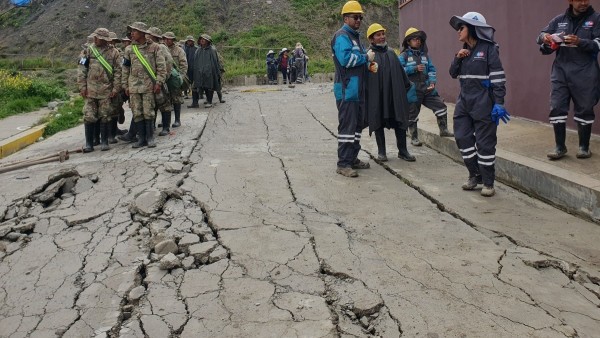 Movimiento de tierra por lluvias continúa en Codavisa. Foto: GAMLP
