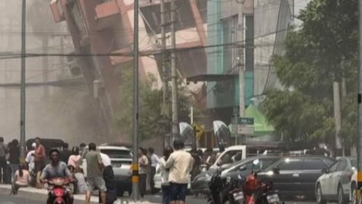 Edificios destruidos tras el terremoto en Birmania.