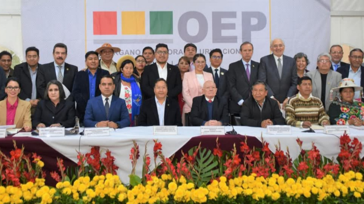 El encuentro del TSE del 17 de febrero. Foto: ANF